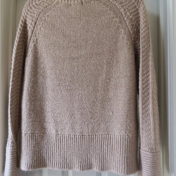 H&M Textured Knit Sweater in Beige/Oatmeal - Picture 2 of 7